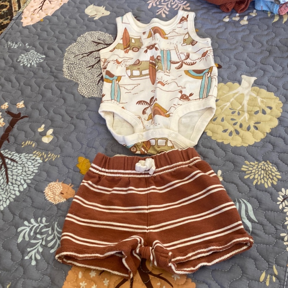 Carters 2 piece onesie short set